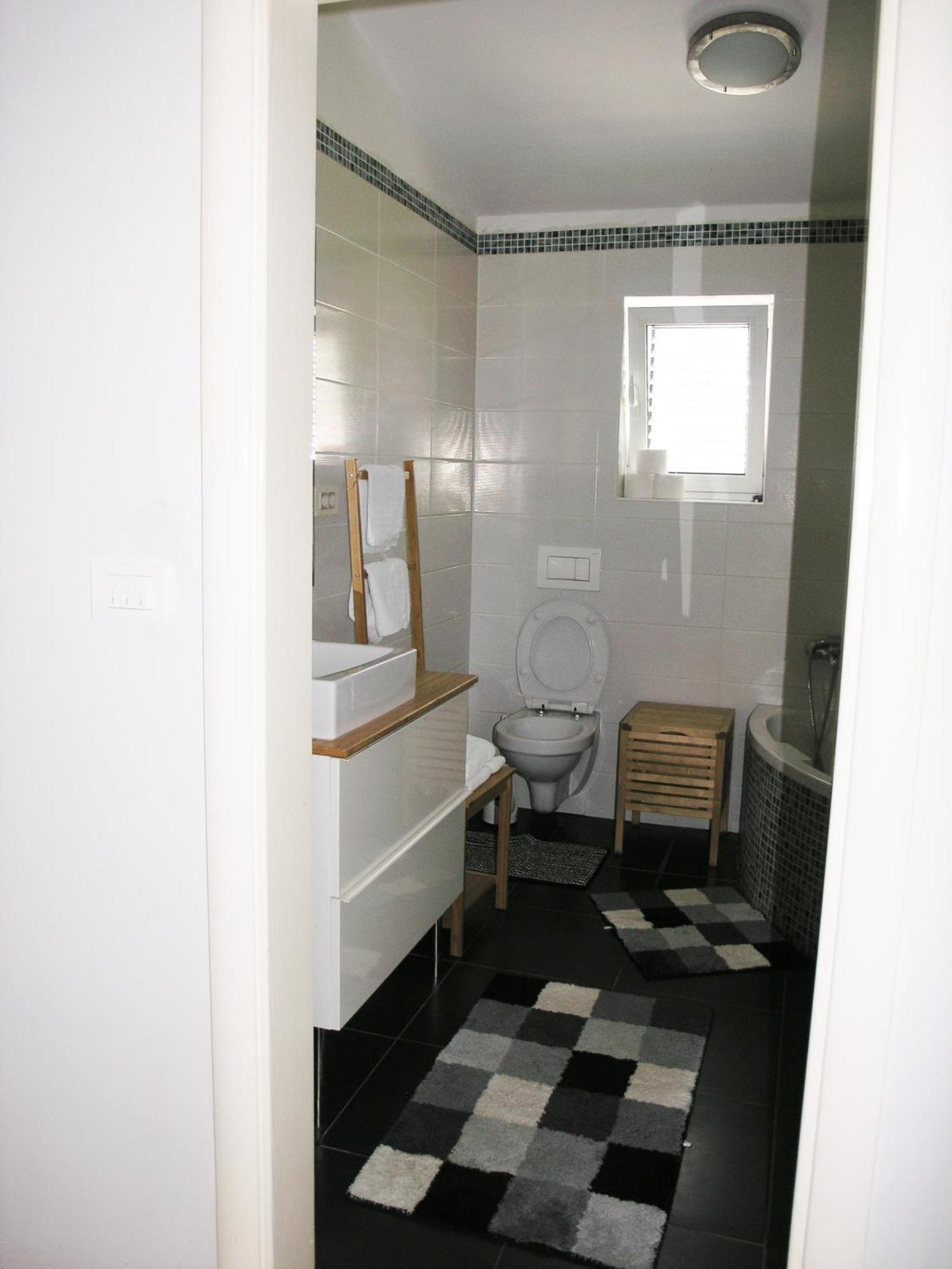 House Rozi Hotel Palit Bagian luar foto