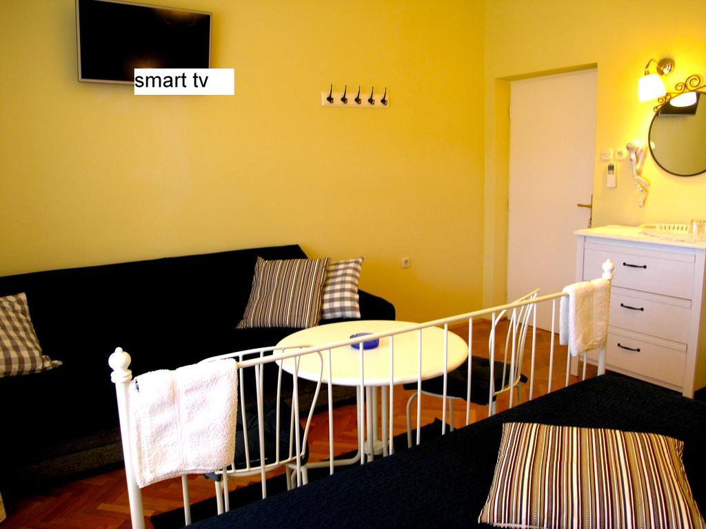 House Rozi Hotel Palit Ruang foto