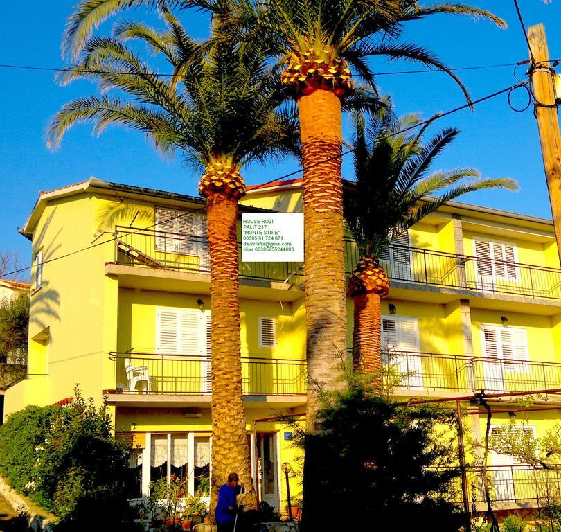 House Rozi Hotel Palit Bagian luar foto